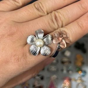 BRAND NEW - Adami&Martucci ring. Made in Italy.